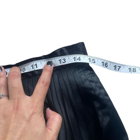 GORGEOUS VINTAGE BLACK CIRCLE SKIRT WITH DIAMOND PATTERN size 27in waist - Picture 10 of 11